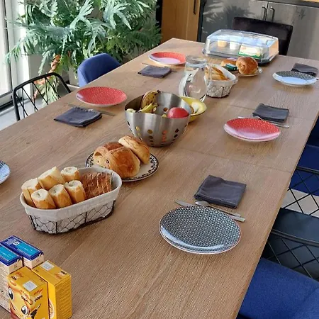 Le Fief Guibert D'hotes - - Elevage De Lamas En Vendee 3*