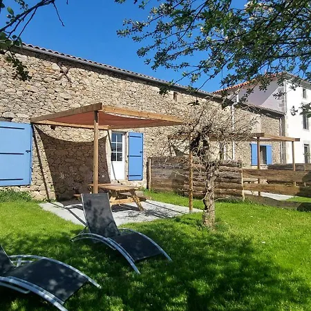 Le Fief Guibert D'hotes - - Elevage De Lamas En Vendee לינה וארוחת בוקר