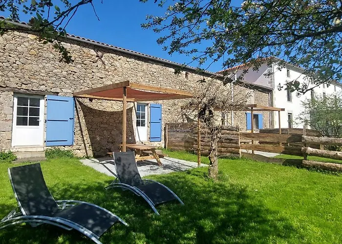 Le Fief Guibert D'hôtes - - élevage De Lamas En Vendée Couette-café