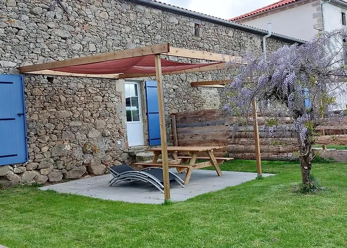 Couette-café Le Fief Guibert D'hôtes - - élevage De Lamas En Vendée